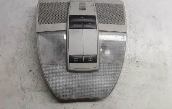 Mercedes-Benz A W169 Front seat light A1698206001 2JM00883132