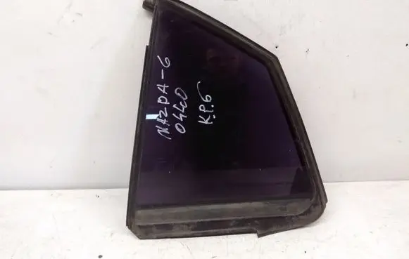 Rear vent window glass