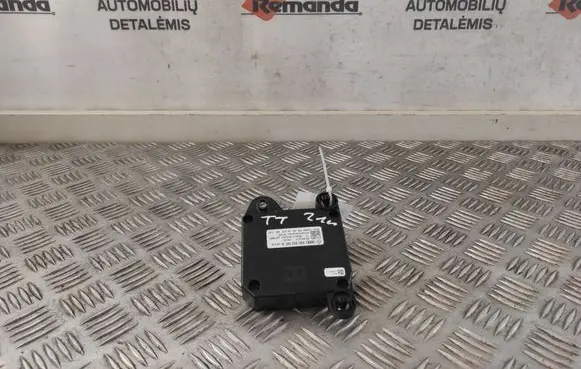 Audi TT TTS RS Mk3 8S Climate control unit 8S0820047A