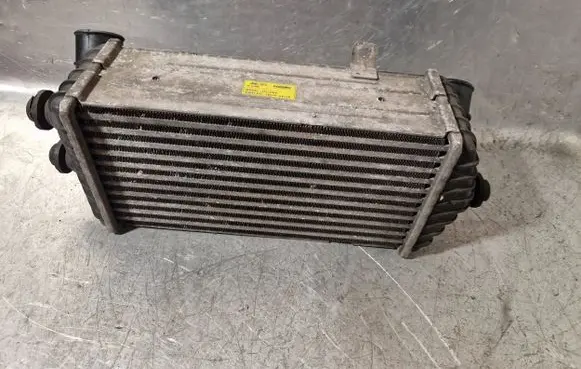 Hyundai i30 Intercooler radiator 282702A770