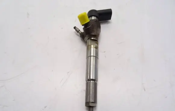 Fuel injector