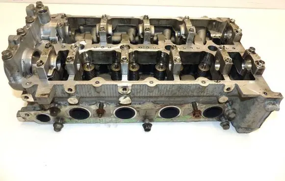 Mitsubishi ASX Engine head 