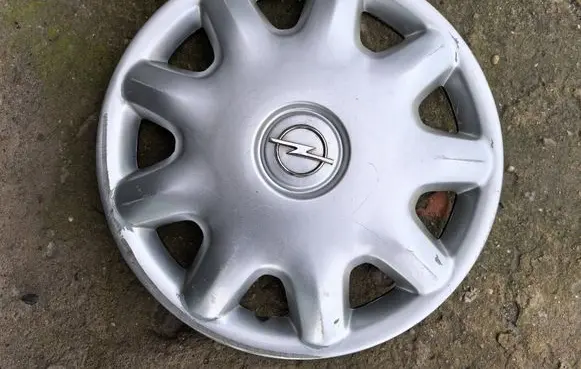 Opel Astra G R15 wheel hub/cap/trim 90498213DR