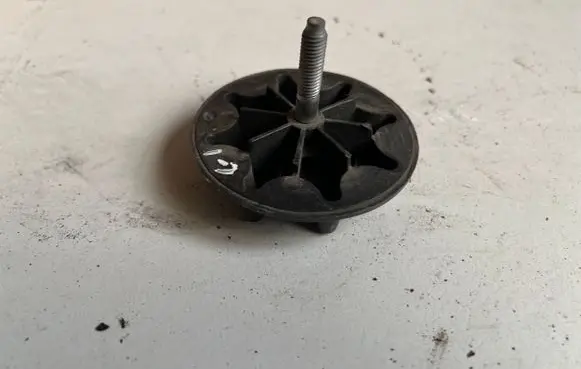 Citroen C1 Spare wheel bolt 