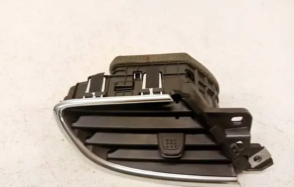 Opel Mokka X Dash center air vent grill 42570817