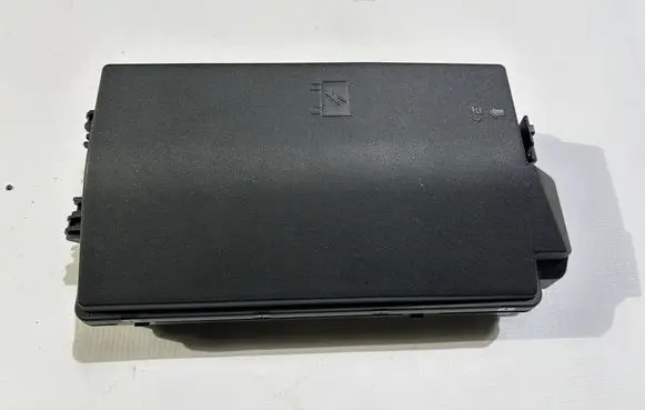 Chevrolet Camaro Fuse box set 22760635