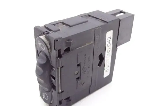 Opel Movano B Light switch 8200060042