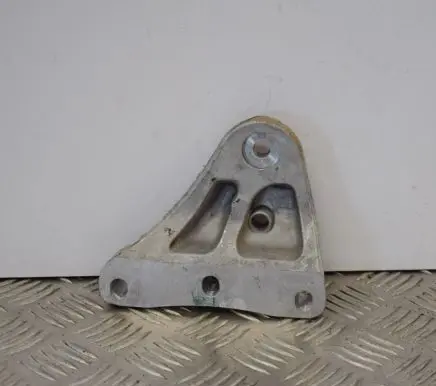 Volkswagen Polo V 6R Engine mounting bracket 6R0199185A