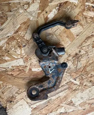 Headlight/headlamp level sensor