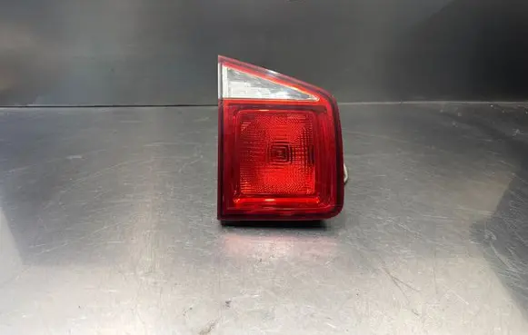 Chevrolet Orlando Tailgate rear/tail lights