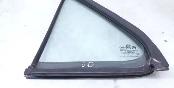 Rear vent window glass
