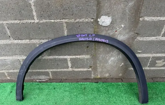 Front arch trim