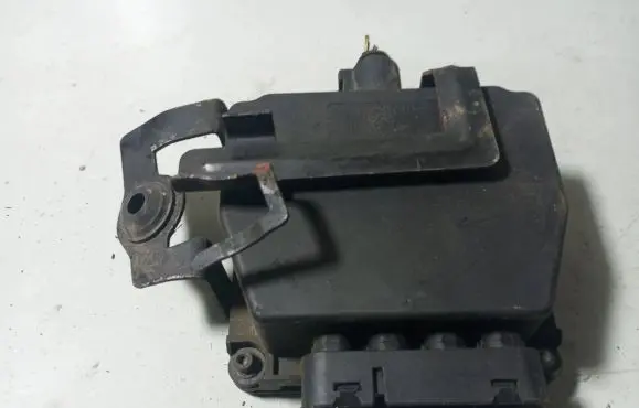 Skoda Octavia Mk2 (1Z) Turbo solenoid valve 6Q0906625