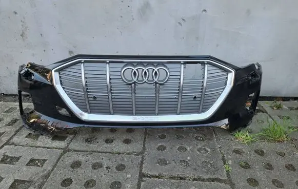 Audi Q8 e-tron Front bumper 4KE807437