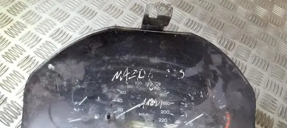 Mazda 323 Speedometer (instrument cluster) bg2rb