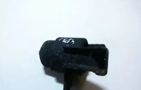 Mazda 6 Engine mount bracket