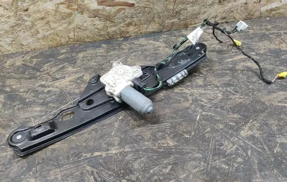 Mercedes-Benz E W211 Rear door window regulator with motor A2117300146