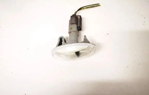 Peugeot 307 Front fender indicator light 9680057580