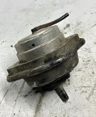 BMW X5 E53 Engine mount bracket 109699701 21022001