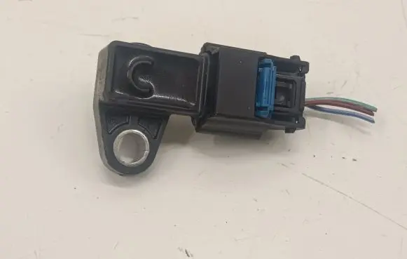 Nissan Qashqai J12 Airbag deployment crash/impact sensor