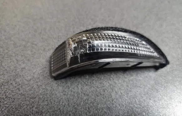 Toyota Yaris Mirror indicator light 817310D080