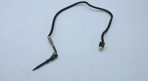 Mercedes-Benz Sprinter W907 W910 Exhaust gas temperature sensor A0009059704
