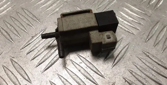 KIA Sorento Vacuum valve 351202A400