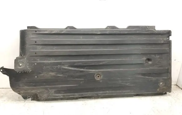 Suzuki Swift III Center/middle under tray cover 7281252R0
