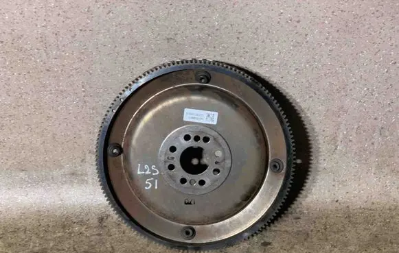Mercedes-Benz E W212 Flywheel 16510300812 6510300812