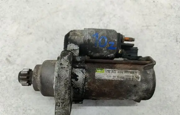 Volkswagen Touran I Starter motor 02M911023M
