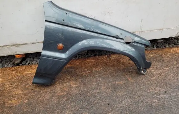 Mitsubishi Pajero Fender