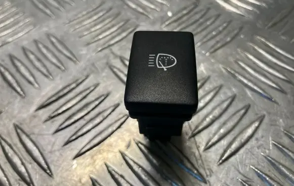 Toyota Avensis T270 Headlight washer switch