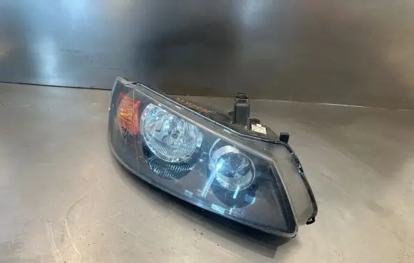 Nissan Almera N16 Headlight/headlamp 26010BN67A H235GRLE 10016391