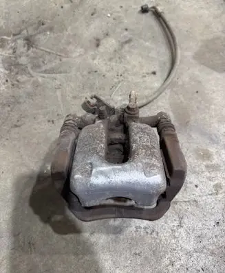 Opel Astra K Rear brake caliper