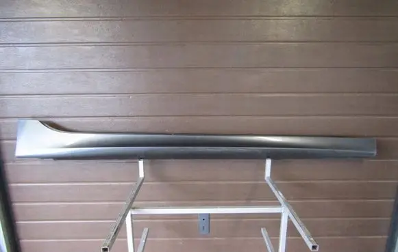 Front sill (body part)