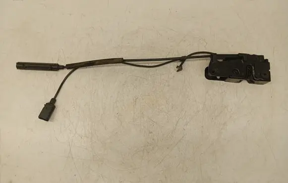 Audi A4 S4 B8 8K Engine bonnet/hood lock/catch 8K1823746 SG71TALY 4110ST