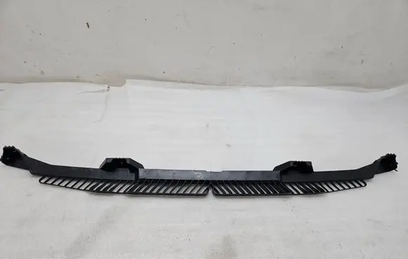 Volkswagen ID. Buzz Rear bumper mounting bracket 1T3807863B