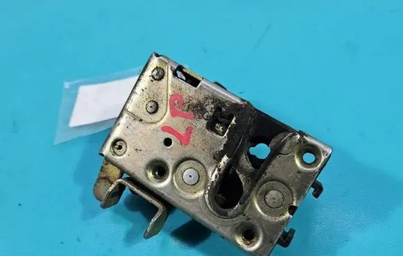 Citroen Saxo Front door lock IMPRK1592316