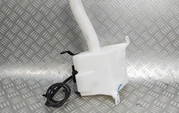 Ford Ranger Windshield washer fluid reservoir/tank AB39-17B613-BD