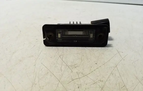 Volkswagen Golf V Number plate light 1J6943021B