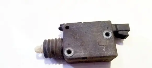 Mazda 626 Central locking motor 8300003