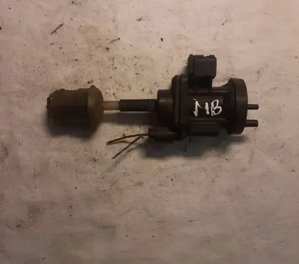 Mercedes-Benz A W168 Turbo solenoid valve 4715396