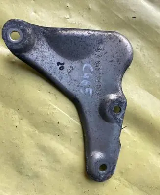 Mercedes-Benz C AMG W204 Engine mounting bracket A6460780084