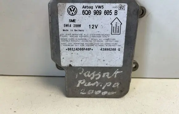 Volkswagen PASSAT B5.5 Airbag control unit/module 6Q0909605B 5WK42869