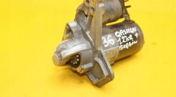 Nissan Qashqai Starter motor 233006867R