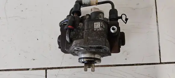 Ford Transit Fuel injection high pressure pump 6C1Q9B395AD HU2940000402