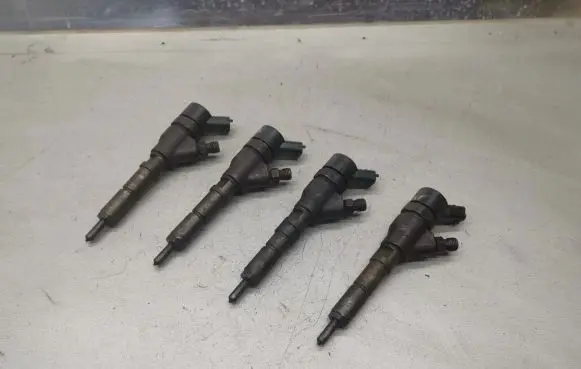 Peugeot 307 Fuel injectors set 059130201B 9641742880