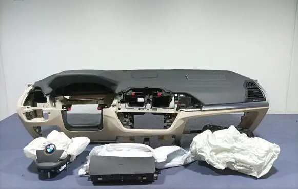 BMW X3 E83 Dashboard 