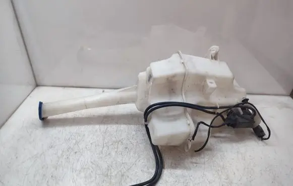 KIA Sorento Windshield washer fluid reservoir/tank 986102P700