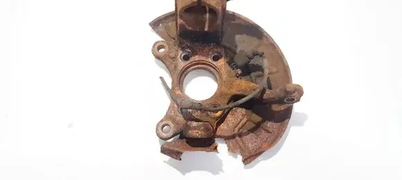 Volkswagen Jetta V Front wheel hub